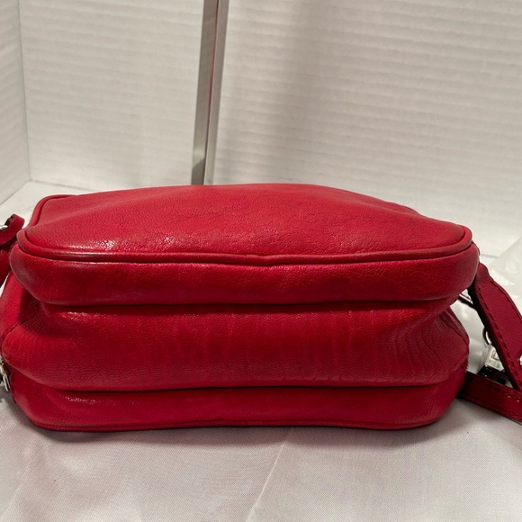 D&G Red Leather Top Zip Camera Shoulder BagW/Dust bag - Picture 15 of 16